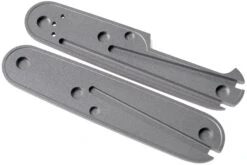 Daily Customs 91.2+ Plain, Titanium P10008591 Plaquettes Pour Victorinox -Vic Boutique DSP10008591 02 daily customs