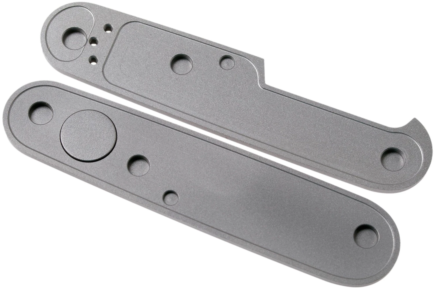 Daily Customs 91.3 Plain, Titanium P10012423 Plaquettes Pour Victorinox 4 Daily Customs 91.3 Plain, Titanium P10012423 Plaquettes Pour Victorinox – Image 2