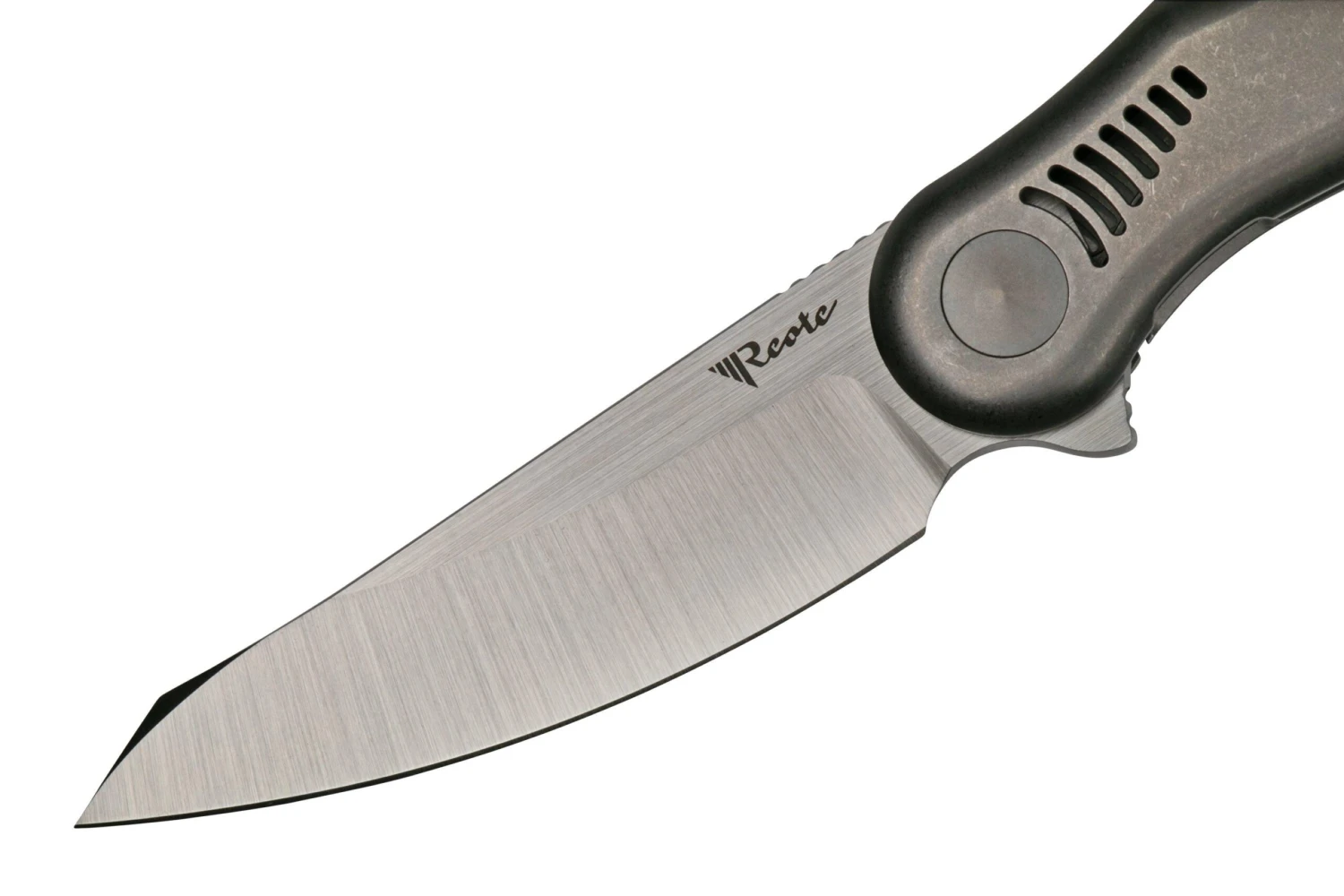 Reate Gents 9 Light Bead Blast Titanium, M390, GTS-LBB Couteau De Poche 5 Reate Gents 9 Light Bead Blast Titanium, M390, GTS-LBB Couteau De Poche – Image 3