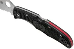Spyderco Endura 4 Thin Red Line C10FPSBKRD Couteau De Poche Partiellement Dentelé -Vic Boutique SPC10FPSBKRD 07 spyderco