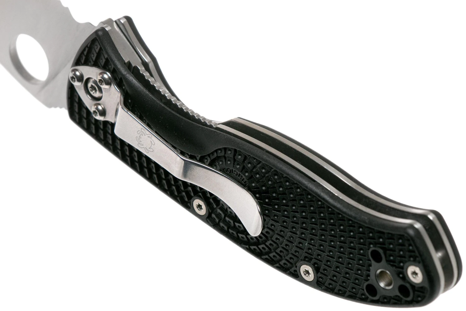 Spyderco Tenacious Lightweight C122SBK FRN Serrated Couteau De Poche 7 Spyderco Tenacious Lightweight C122SBK FRN Serrated Couteau De Poche – Image 5