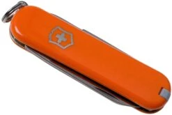 Victorinox Classic SD Colors, Mango Tango 0.6223.83G Couteau Suisse -Vic Boutique VT0 6223 83G 04 victorinox