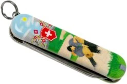 Victorinox Classic SD Swiss Wrestling Limited Edtion 2020 0-6223-L2009 Couteau Suisse -Vic Boutique VT0 6223 L2009 04 victorinox