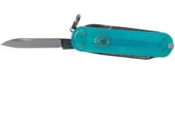 Victorinox Classic SD Translucent Colors, Tropical Surf 0.6223.T24G Couteau Suisse -Vic Boutique VT0 6223 T24G 03 victorinox