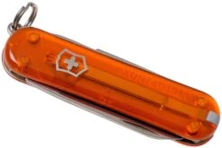 Victorinox Classic SD Translucent Colours, Fire Opal 0.6223.T82G Couteau Suisse -Vic Boutique VT0 6223 T82G 04 victorinox