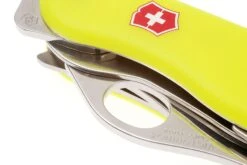 Victorinox RescueTool 0.8623.MN Couteau Suisse -Vic Boutique VT0 8623 MN 05 victorinox vt0 8623 mn rescue tool d5