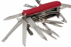 Victorinox SwissChamp, Rouge 1.6795, Couteau Suisse 12 Victorinox SwissChamp, Rouge 1.6795, Couteau Suisse -Vic Boutique VT1 6795 04 victorinox swisschamp vt1 6795 d4