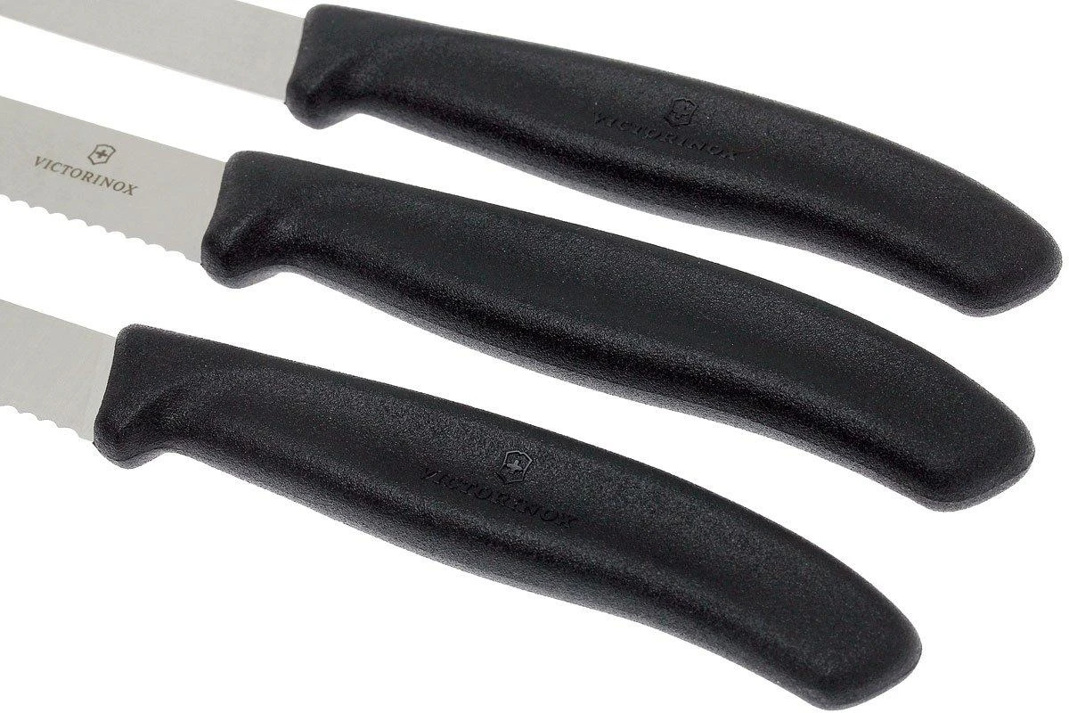 Victorinox SwissClassic Couteaux à Légumes Noir, Set De 3, 6.7113.3 5 Victorinox SwissClassic Couteaux à Légumes Noir, Set De 3, 6.7113.3 – Image 3