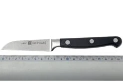 Zwilling - Professional « S » Couteau à Légumes 9 Cm -Vic Boutique ZW31020 090 04 zwilling professional s 31020 090 groentemes d4