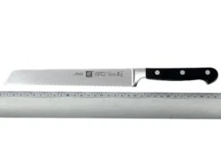 Zwilling - Professional « S » Couteau à Pain 20 Cm -Vic Boutique ZW31026 200 04 zwilling professional s 31026 200 broodmes d4