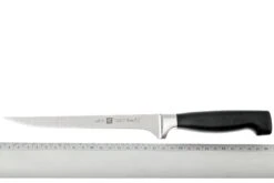 Zwilling - Four Star (4 Étoiles) Couteau à Filet -Vic Boutique ZW31073 180 04 zwilling foue star 31073 180 fileermes d4